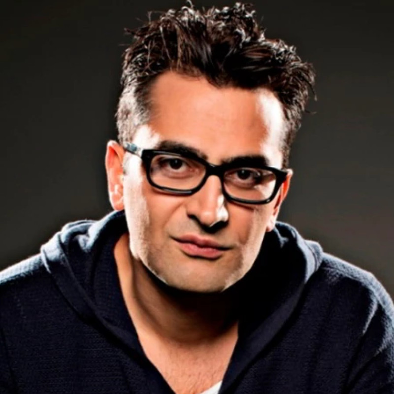 Antonio Esfandiari